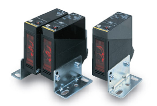 โฟโต้สวิตช์แบบทรงสี่เหลี่ยม Square Photo Switch รุ่น E3JM 